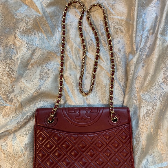 *SOLD* Tory Burch Fleming Crossbody in Dark Red - Picture 2 of 12